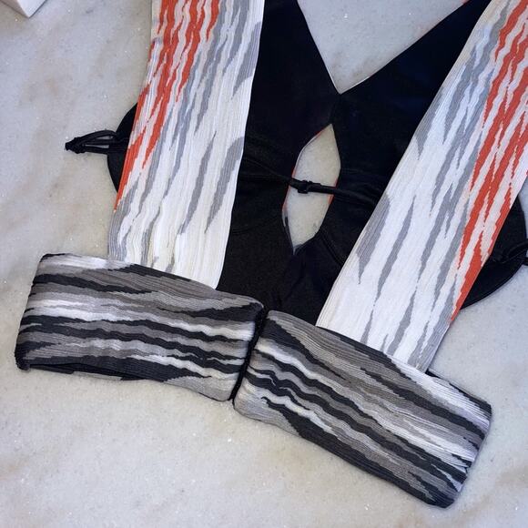 Alexander Wang Accordion Pleated Criss Cross Top in Pavement Woven - Picture 13 of 16